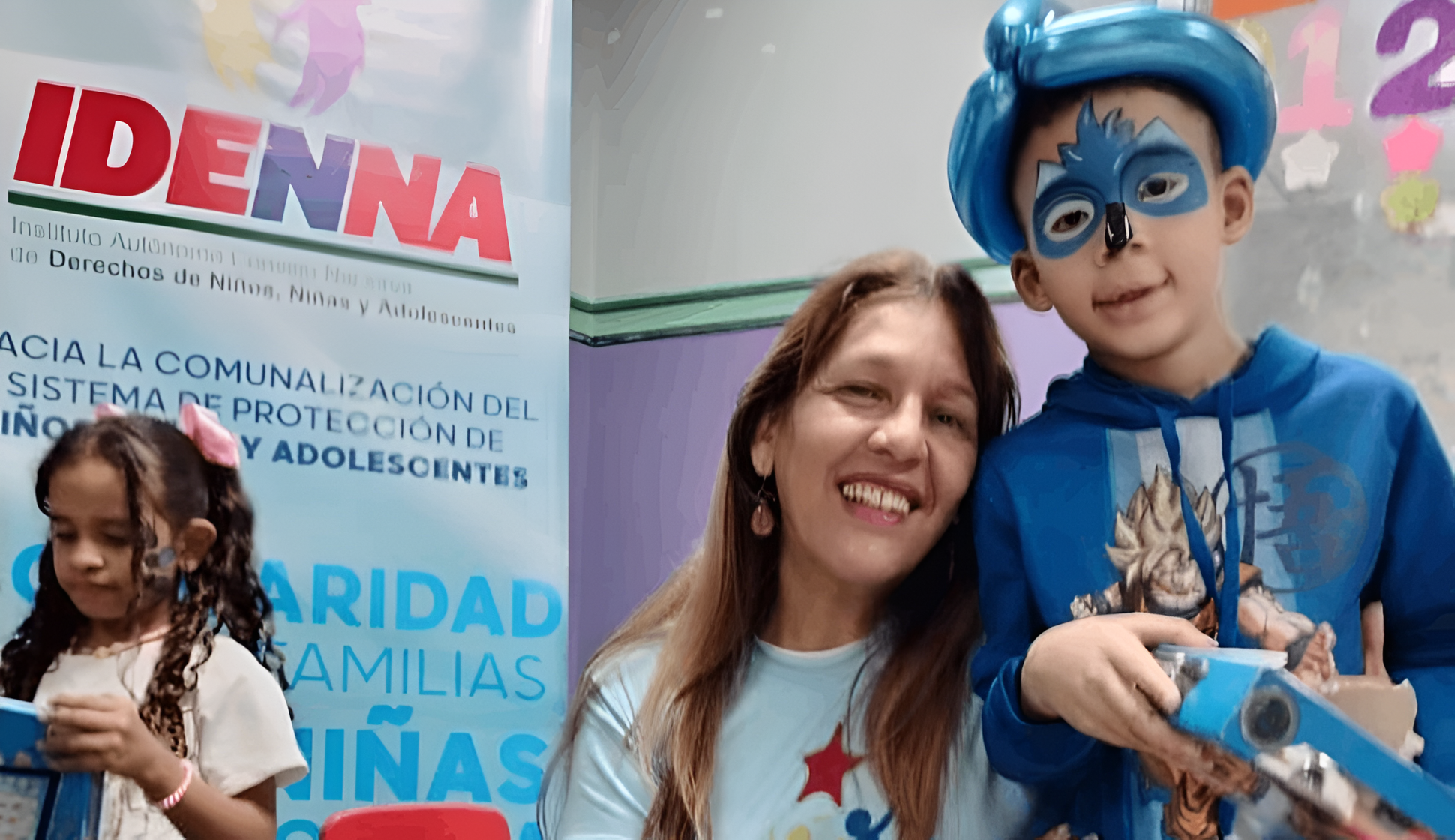 IDENNA forma a las comunas para proteger a niños y adolescentes de los peligros en redes sociales