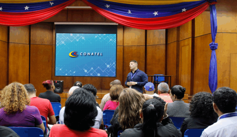 CONATEL-forma-al-Poder-Popular-de-la-parroquia-Santa-Teresa